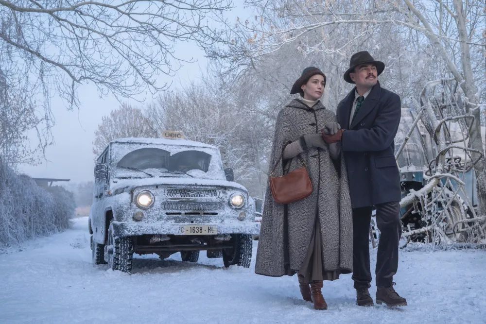 Leonardo and Jennifer Lawrence star in "What Happens at Night" 