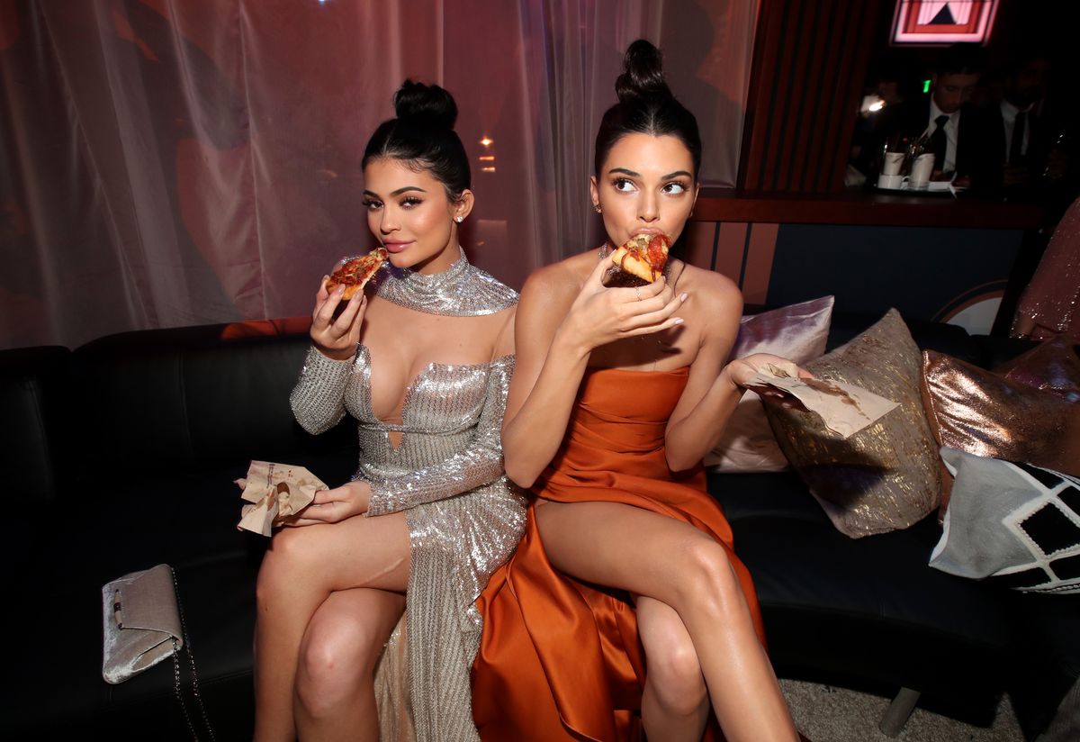 Kylie Jenner previously showcased the mark on Instagram and at the 2017 Golden Globe Awards, prompting fans to ask about its origin.
