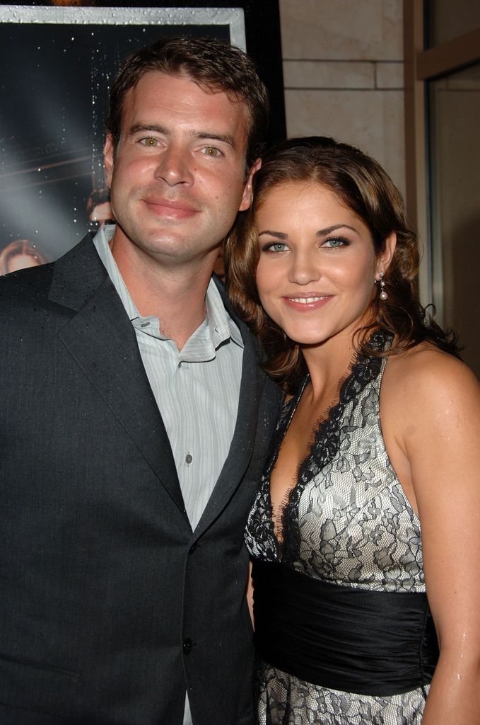 scott foley wife marika dominczyk