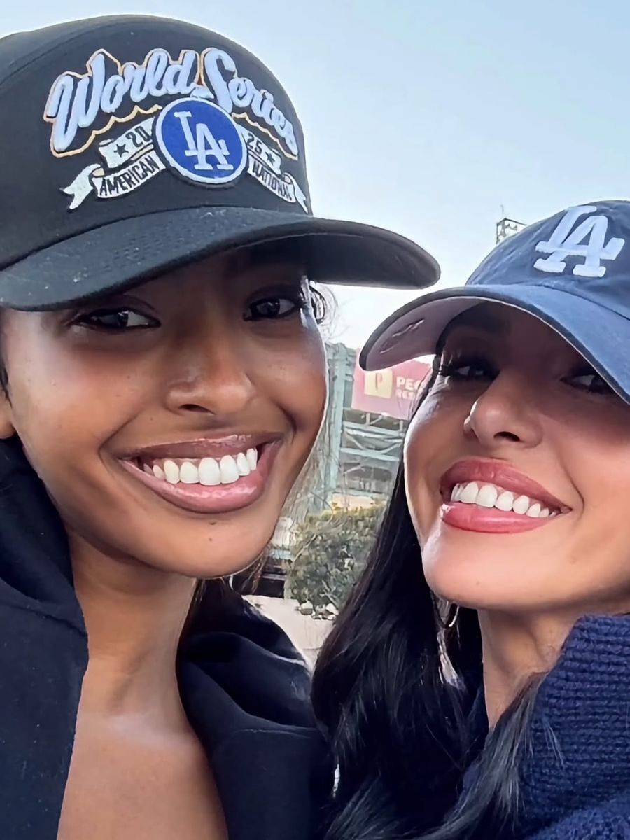 Natalia and Vanessa shared a selfie