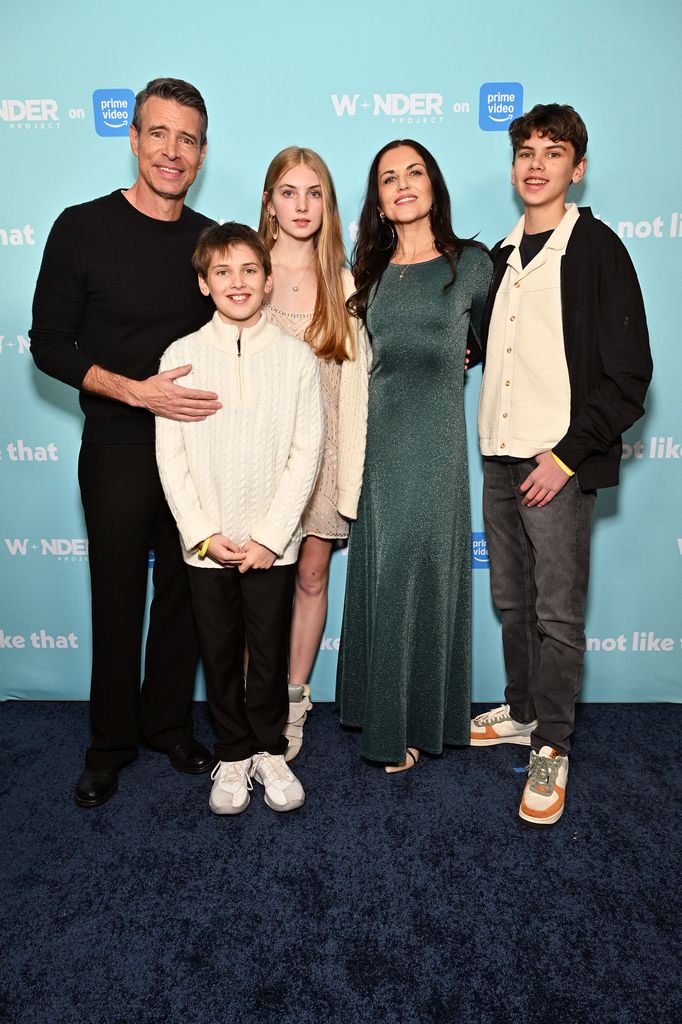 Scott foley and Marika dominczyk three children