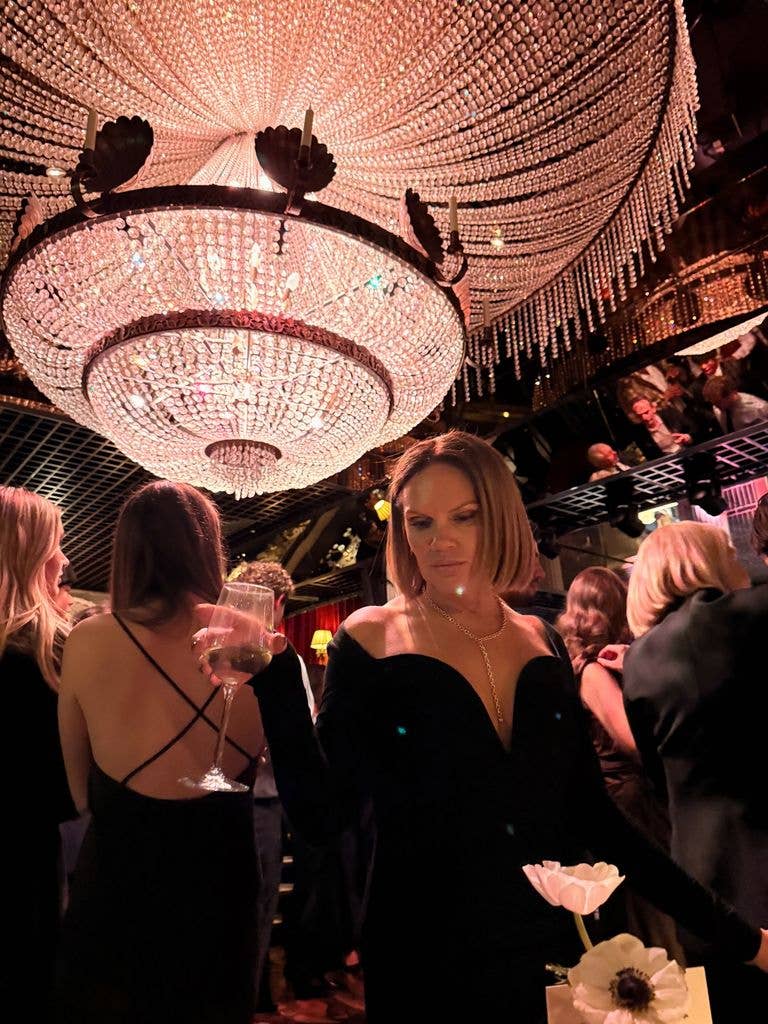 Louise looked incredible in new pictures