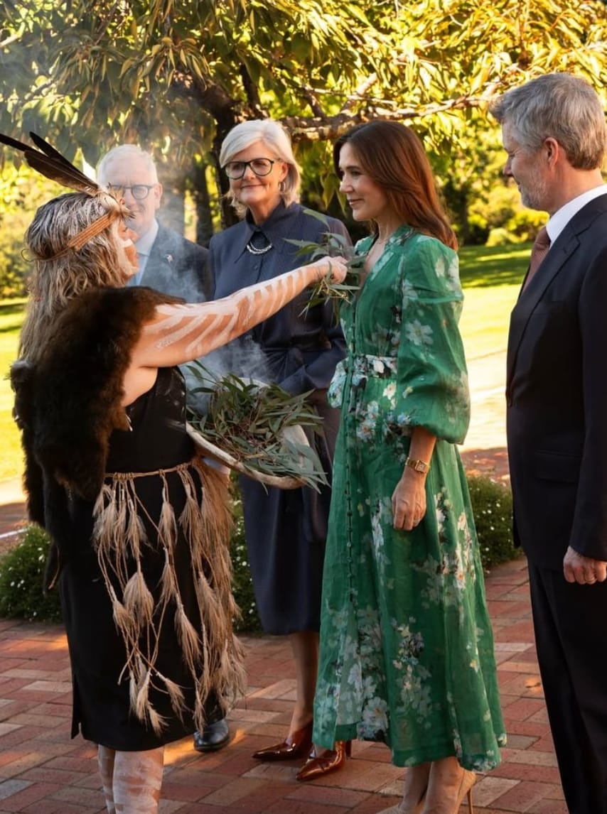 It is also a return to the place where she was born and where her love story with the monarch began more than 25 years ago.