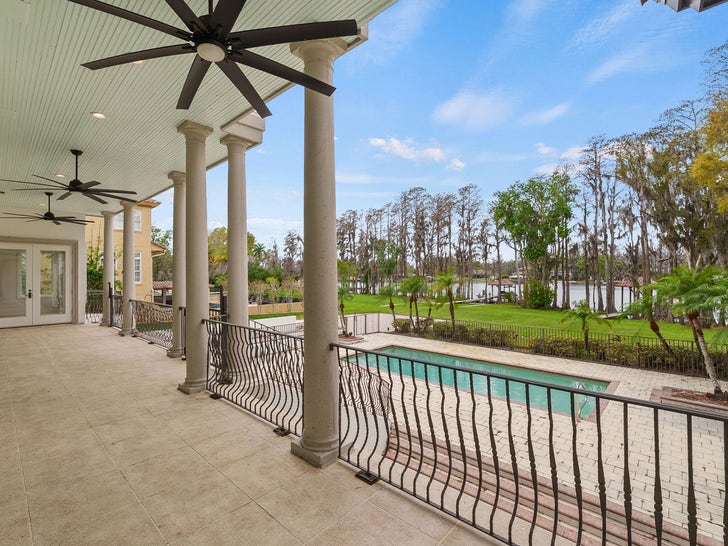 0317-Antonio-Brown-Home-SUB-3