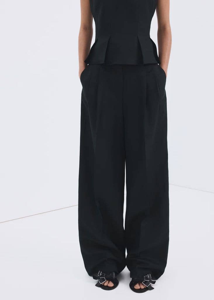Straight-Fit Linen Trousers with Pleats