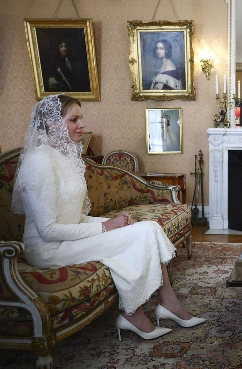 Charlene of Monaco and Princess Gabriella showcase the rare “privilege of white” during Monaco’s first papal visit since 1538