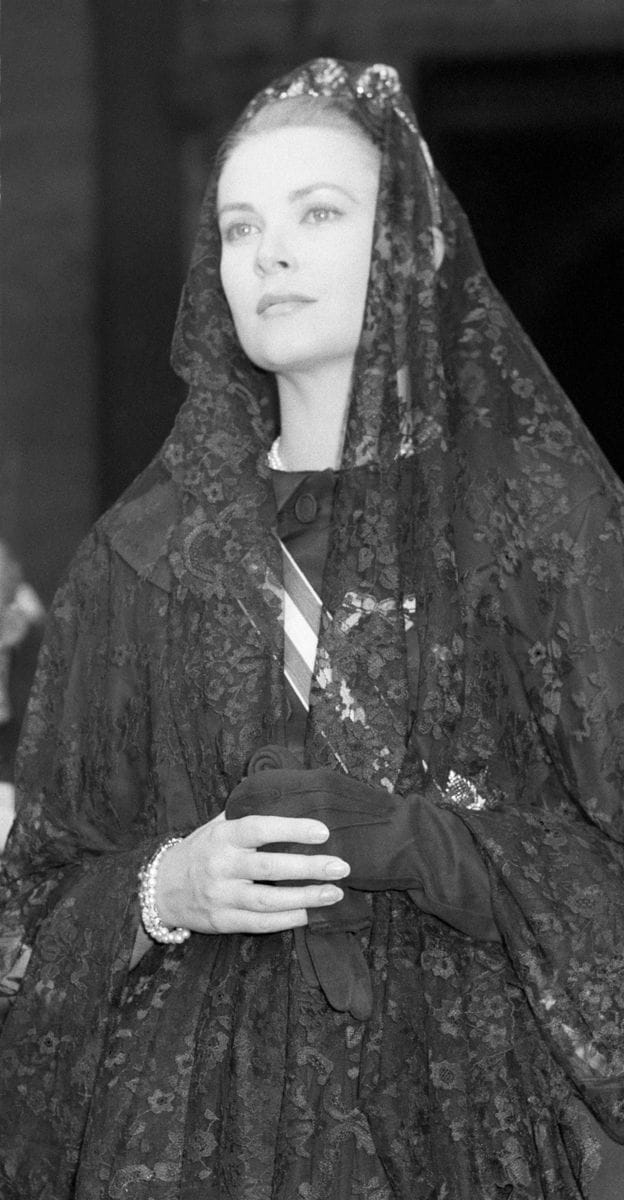 Most poignant, however, was her choice of mantilla. It was a black lace piece believed to have once belonged to her mother, Grace Kelly. The heirloom underscored a powerful sense of continuity and remembrance.