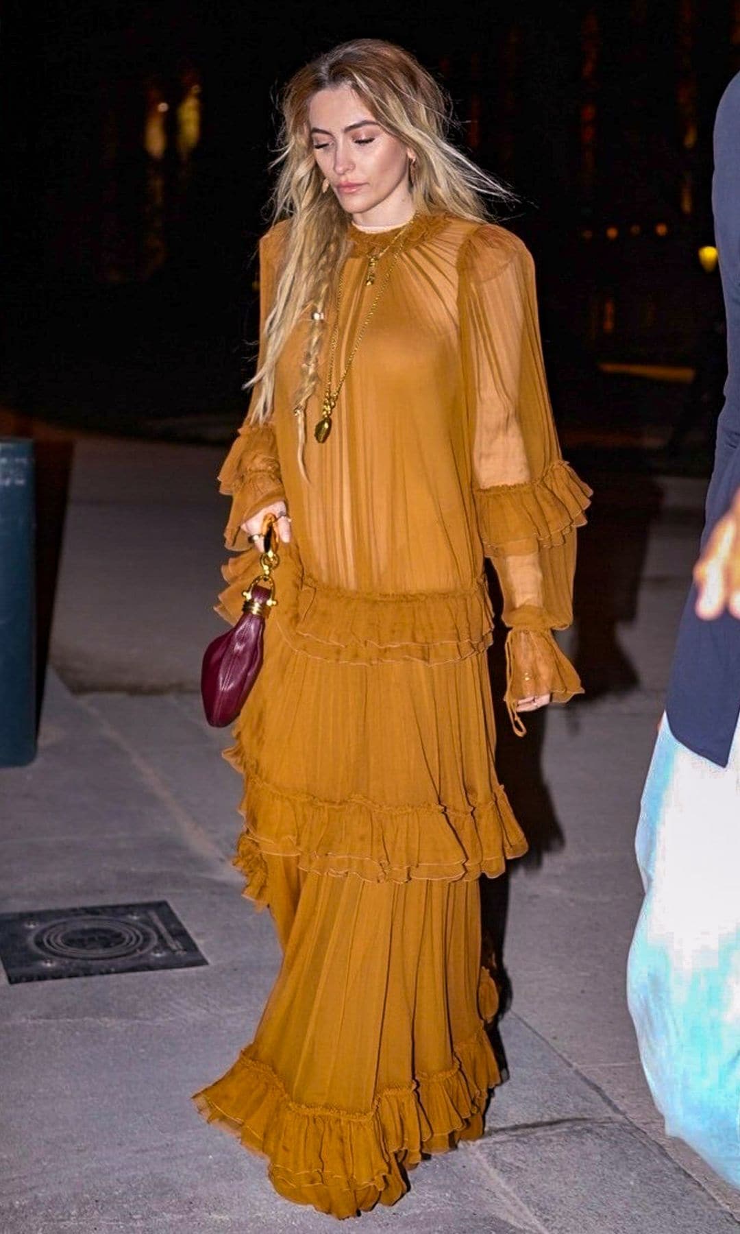 She showcased her trademark Boho style