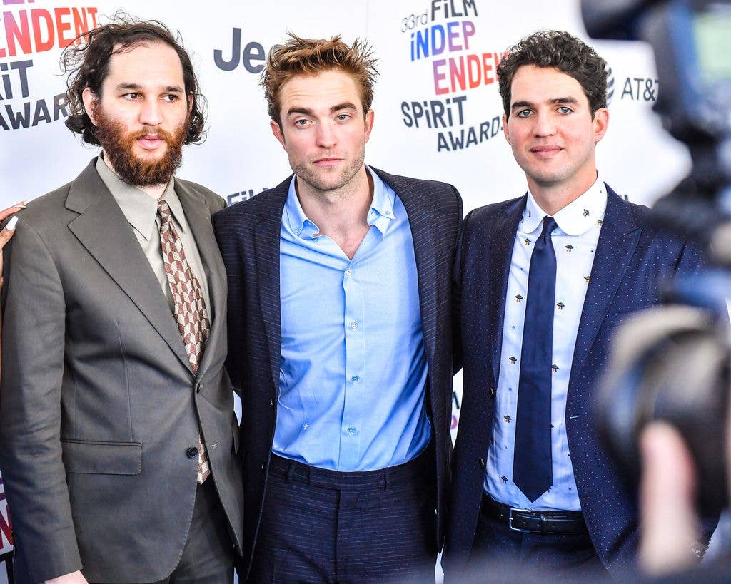 Josh Safdie, Robert Pattinson, and Benny Safdie attend the 2018 Film Independent Spirit Awards