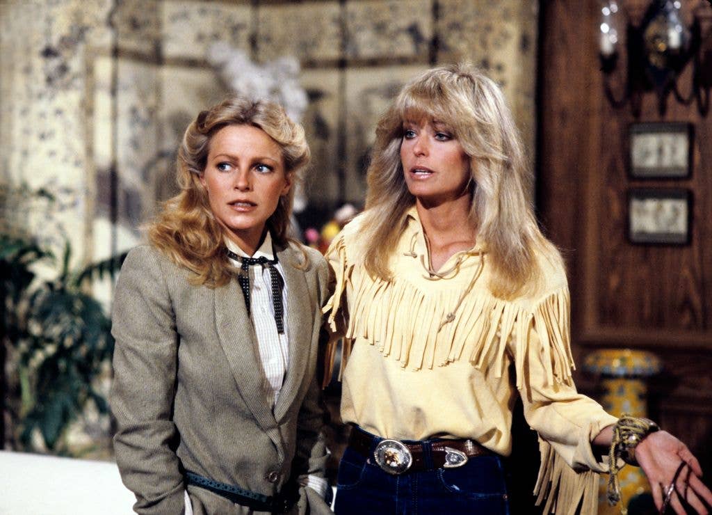 CHARLIE'S ANGELS - "Angels in a Box" - Season Three - 2/14/79 Jill (Farrah Fawcett, right) surprised Kris (Cheryl Ladd) with a return visit before Kris was kidnapped.