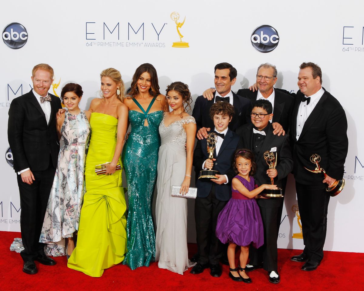 Although a real-life reunion wasn’t part of the occasion, the moment still hit a nostalgic nerve, especially as Ed O’Neill recently turned 80