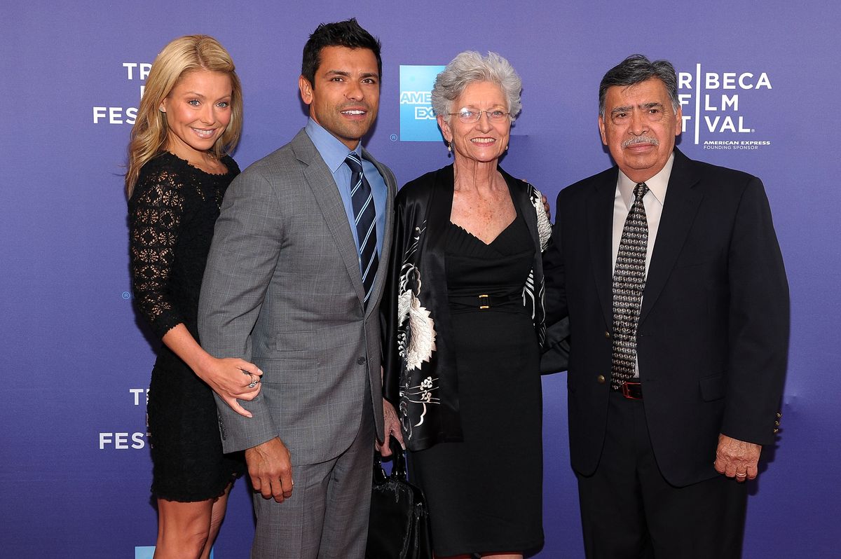 Kelly and Mark with Camilla and Saul Consuelos