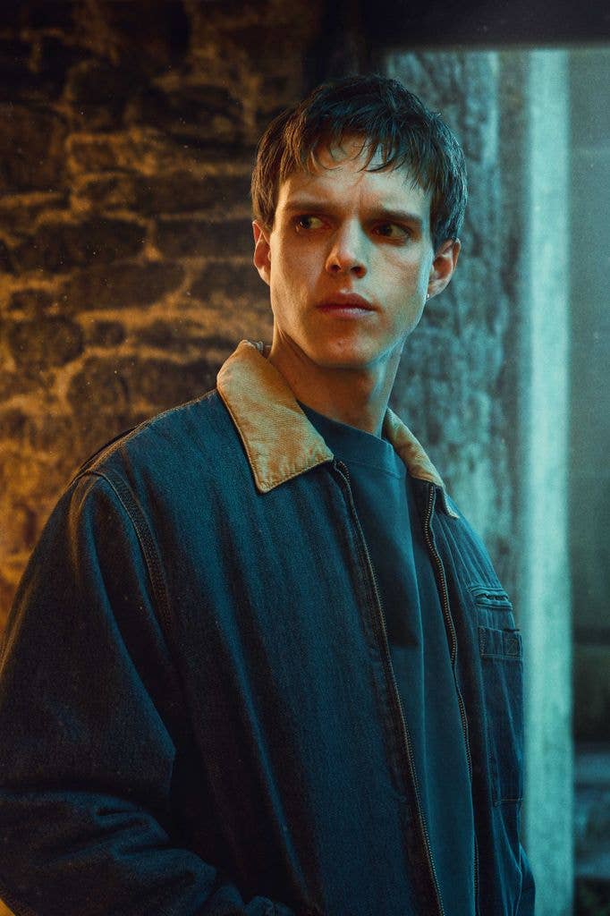 Prisoner - Olly (Finn Bennett)