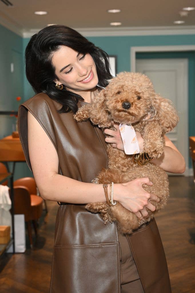 Ella Bleu with a furry friend at lunch in LA