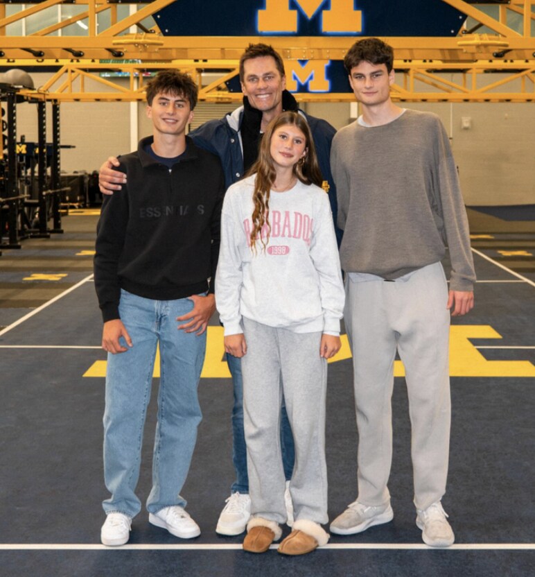 The striking resemblance between Vivian Lake Brady and her mother, supermodel Gisele Bündchen, has become a topic that fascinates fans.