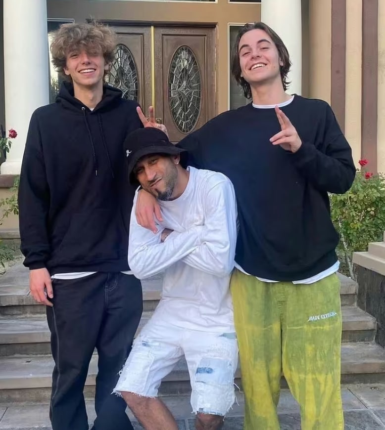 Kevin Federline, who had primary custody of the boys for most of their upbringing, published a memoir in late 2025 that reportedly included sensitive details about the family’s private life.