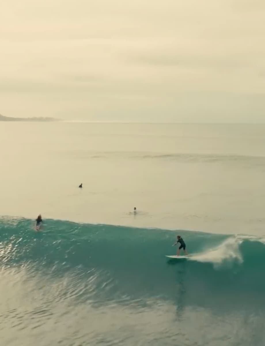 Hemsworth has openly acknowledged that his kids are now outperforming him. He has said their skills, whether on waves or snow, often leave him feeling outmatched.