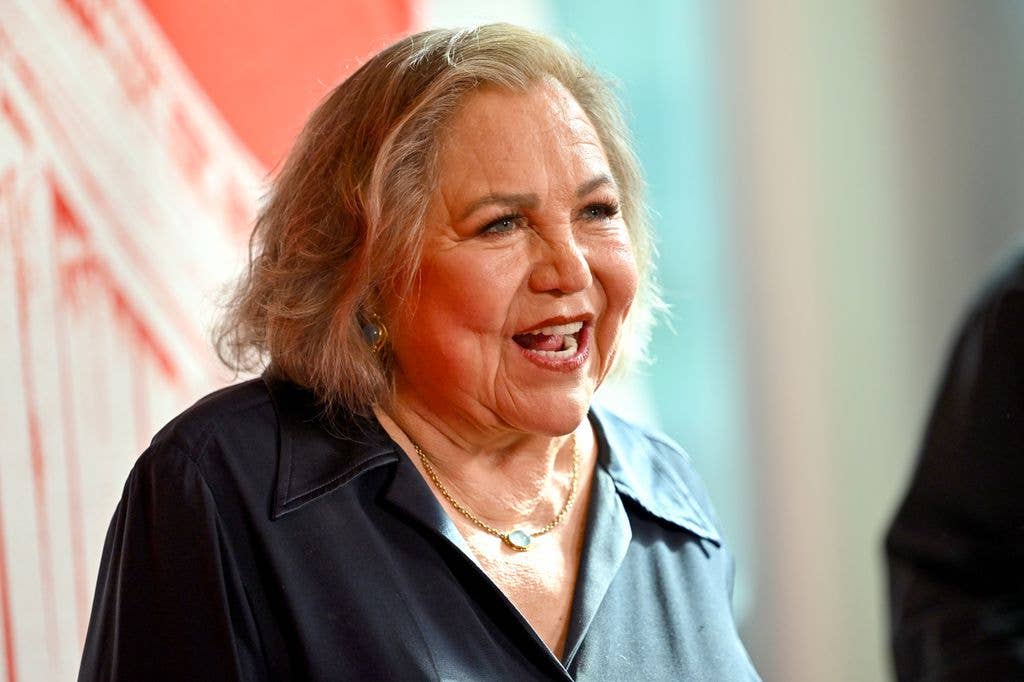 kathleen turner smiling
