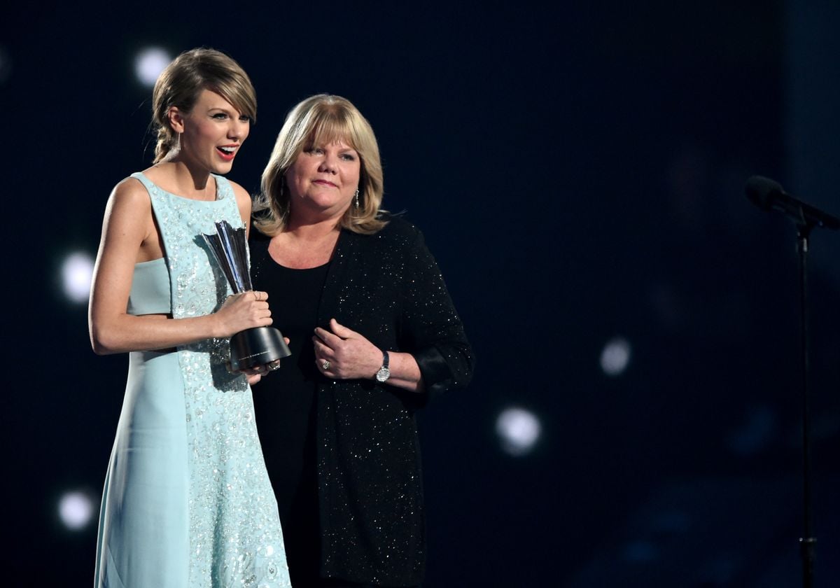 Taylor's mom, Andrea, has reportedly been a major part of the planning 