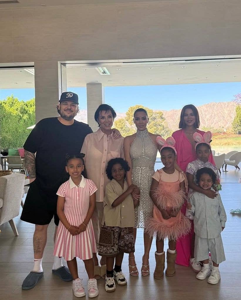 Rob Kardashian, Kris Jenner, Kim Kardashian and Khloe Kardashian posed for an Easter photograph