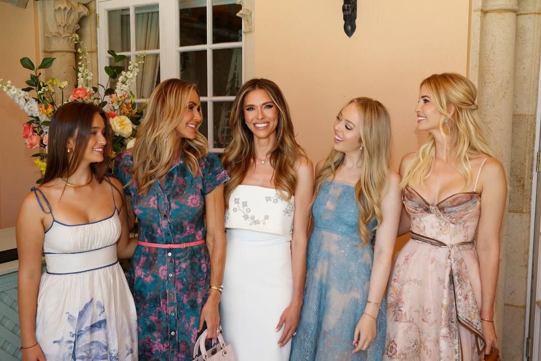 She was joined by her daughter, her sister, and her sister in law