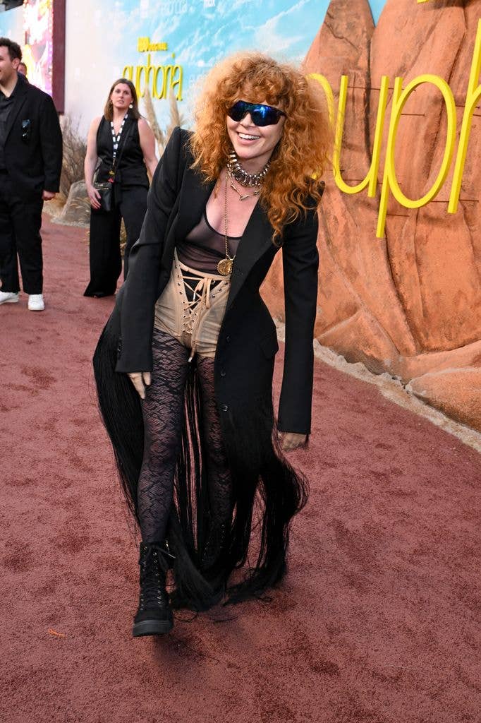 natasha lyonne black outfit euphoria