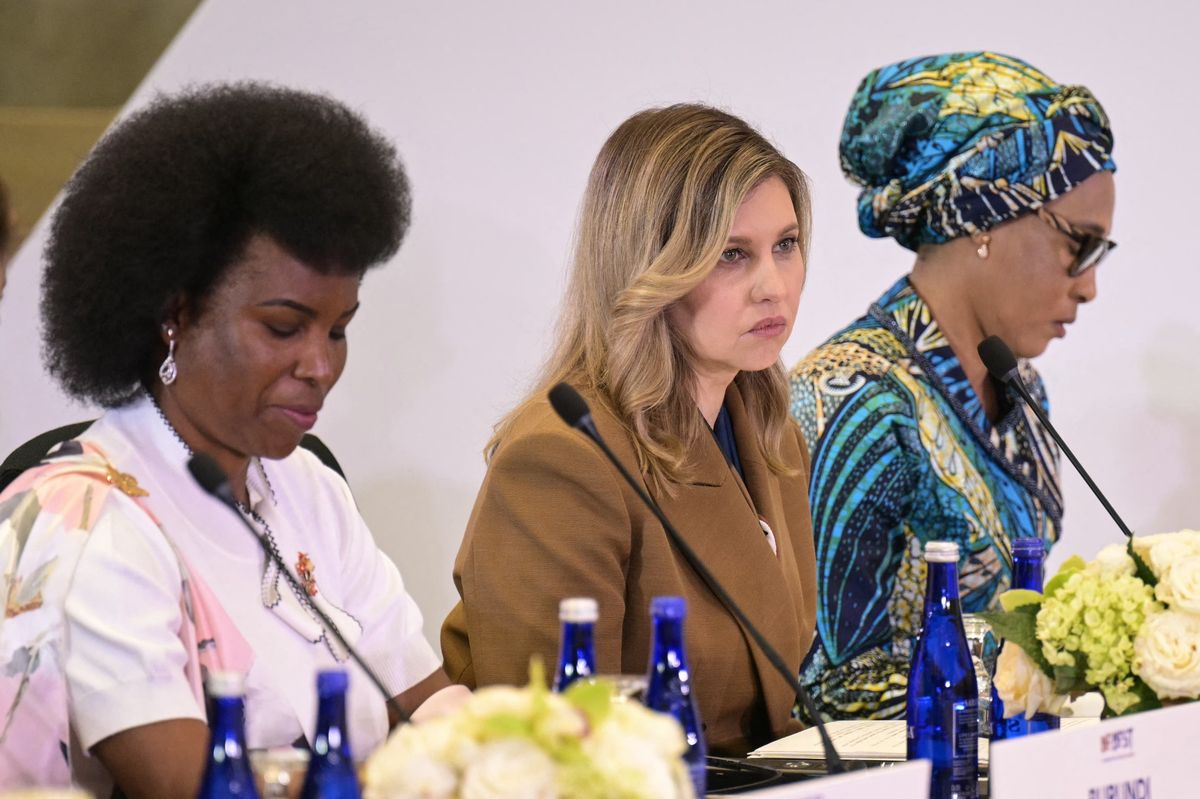 Ukraine’s First Lady, Olena Zelenska, has publicly commended Melania Trump for her humanitarian efforts amid the ongoing war. 