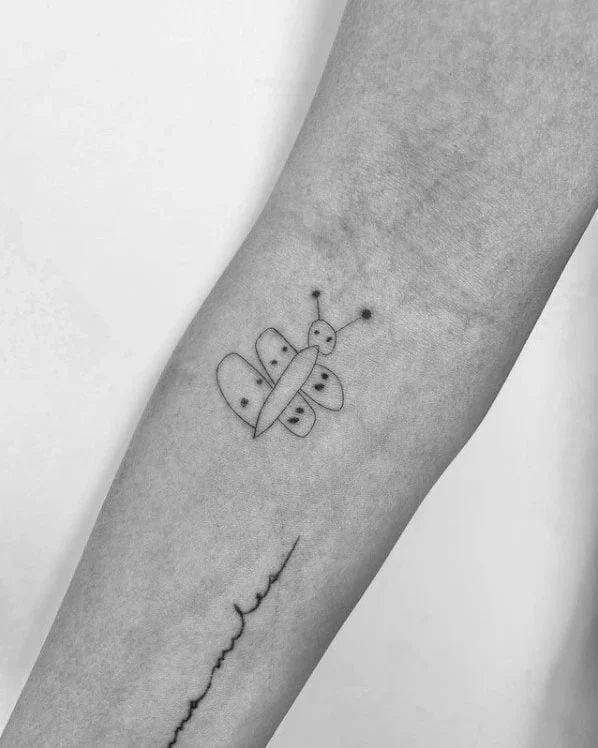 Luna drew a butterfly on her arm