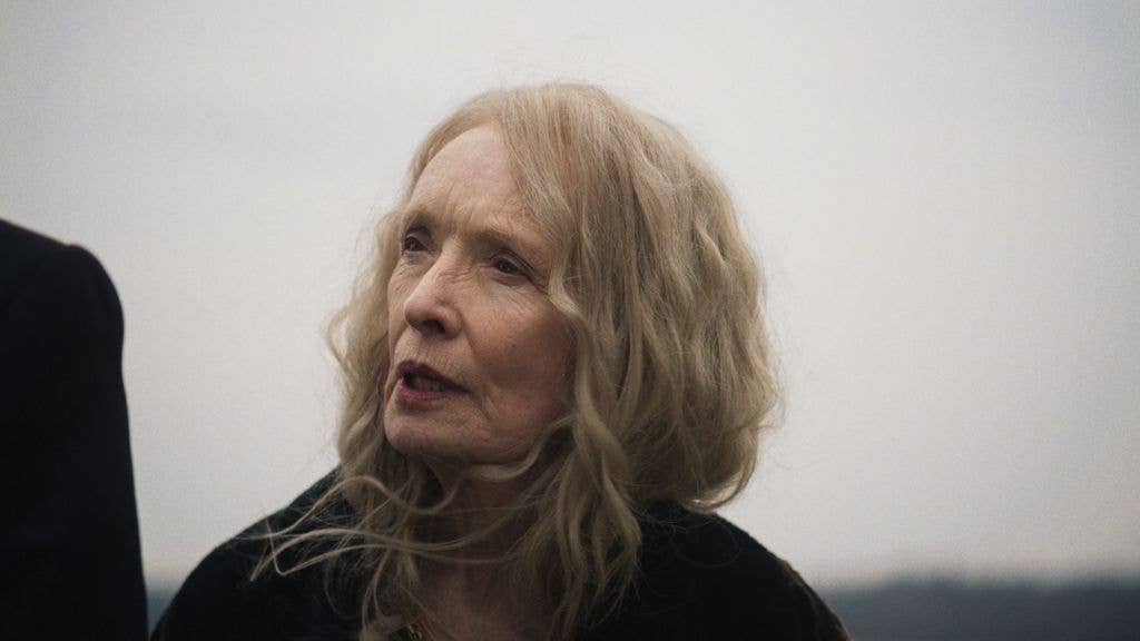 Ollie (LINDSAY DUNCAN) 