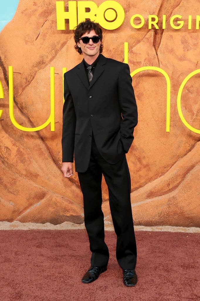 jacob elordi black suit