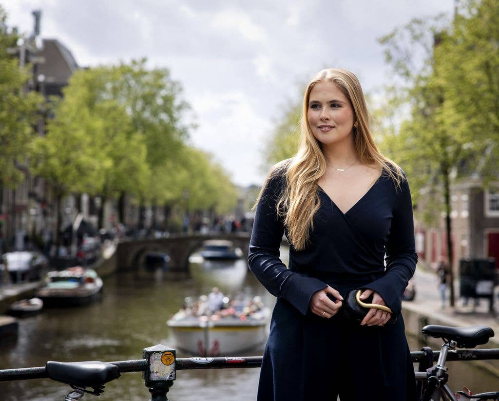 Princess Amalia on bridge in amsterdam