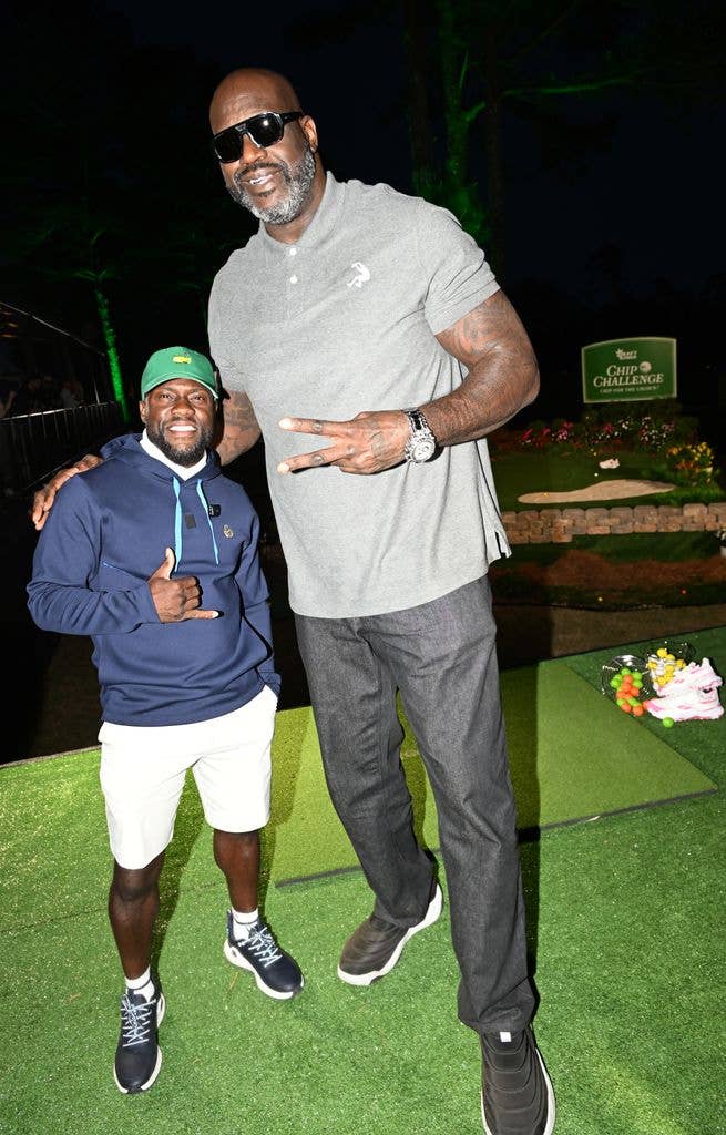  Kevin and Shaq have a huge height difference