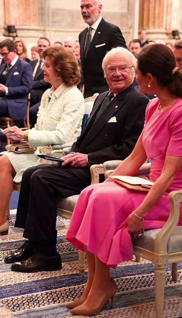 The King and Princess Victoria, prior to the gift presented by the Government