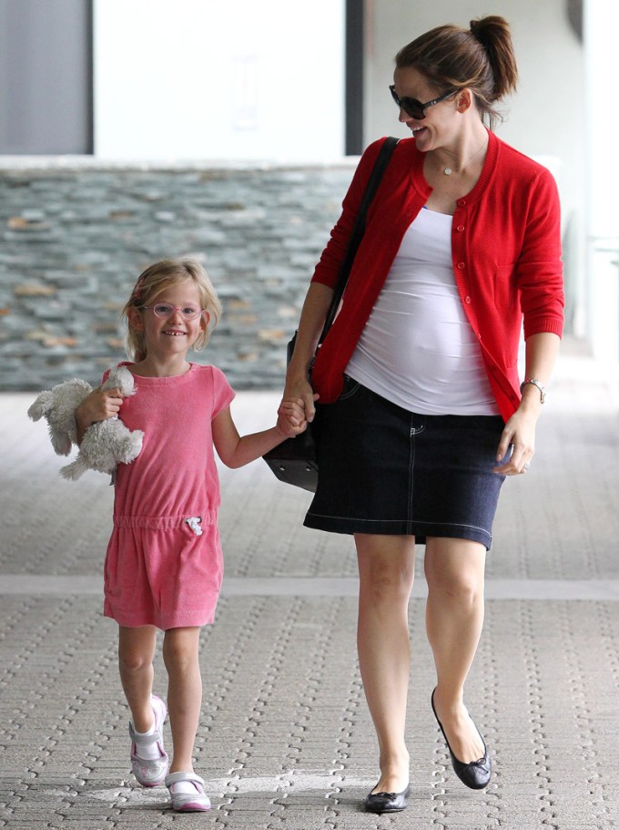 Jennifer Garner & Young Violet