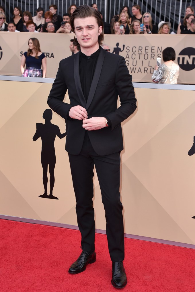 Joe Keery Wears A Saint Laurent Suit