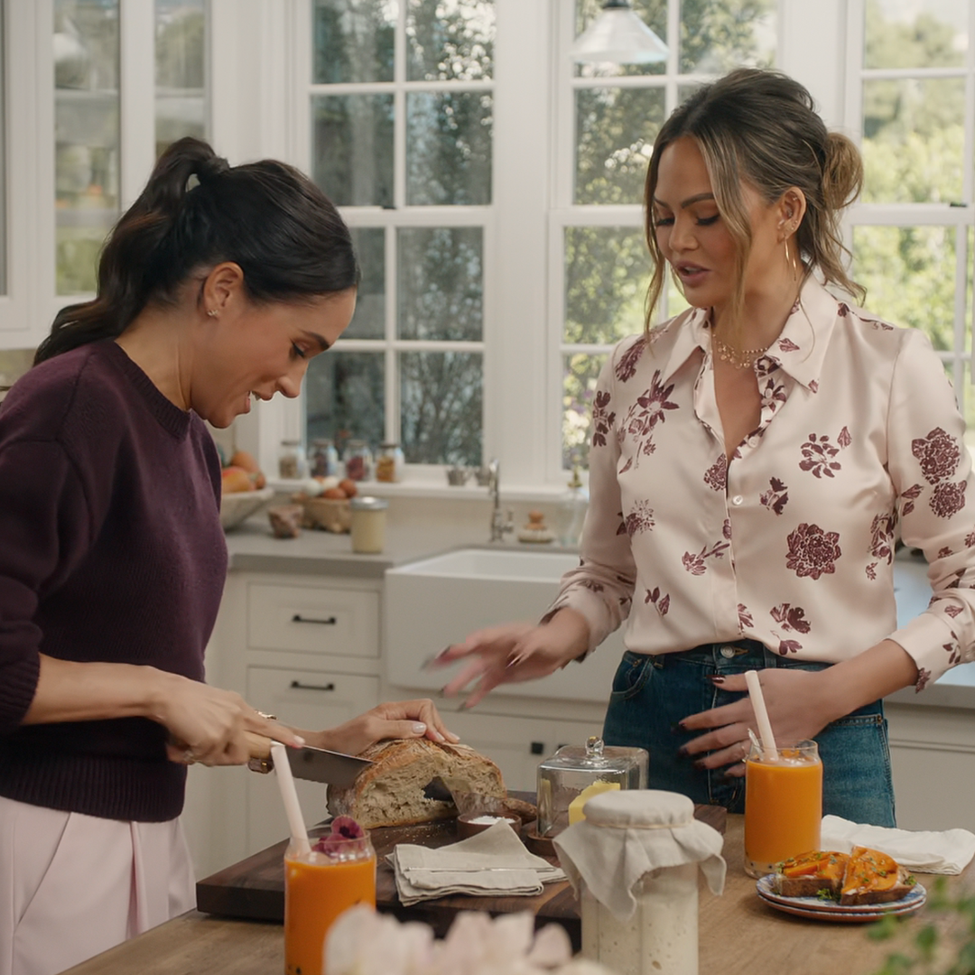 Meghan Markle and Chrissy Teigen 