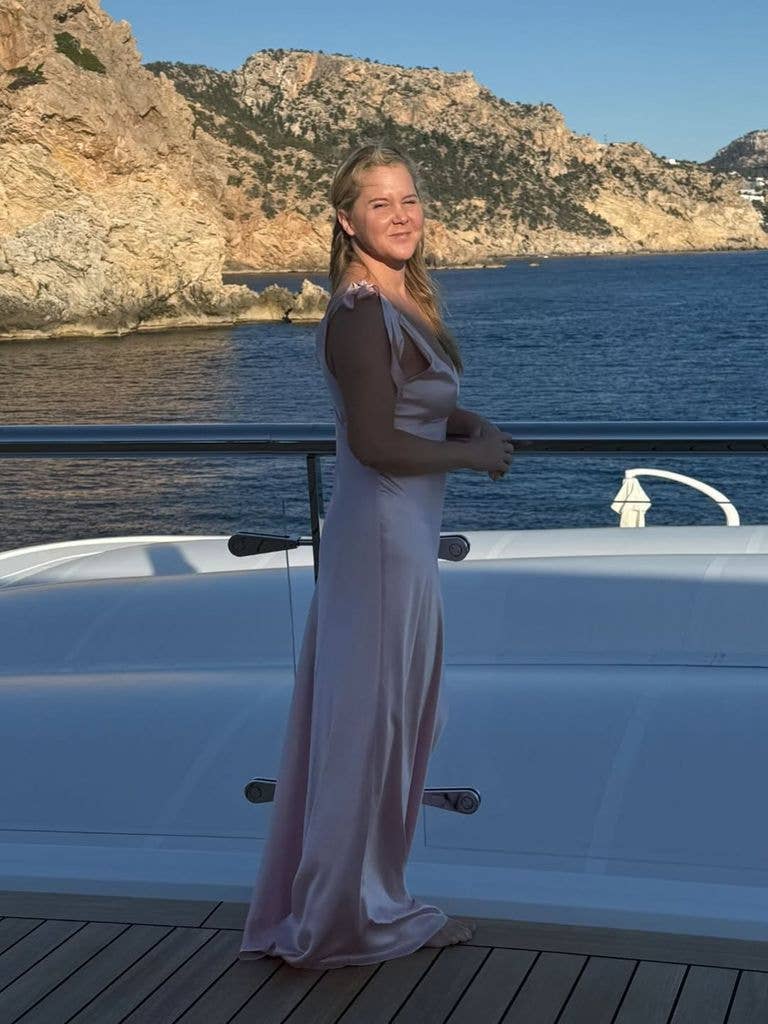 amy schumer boat