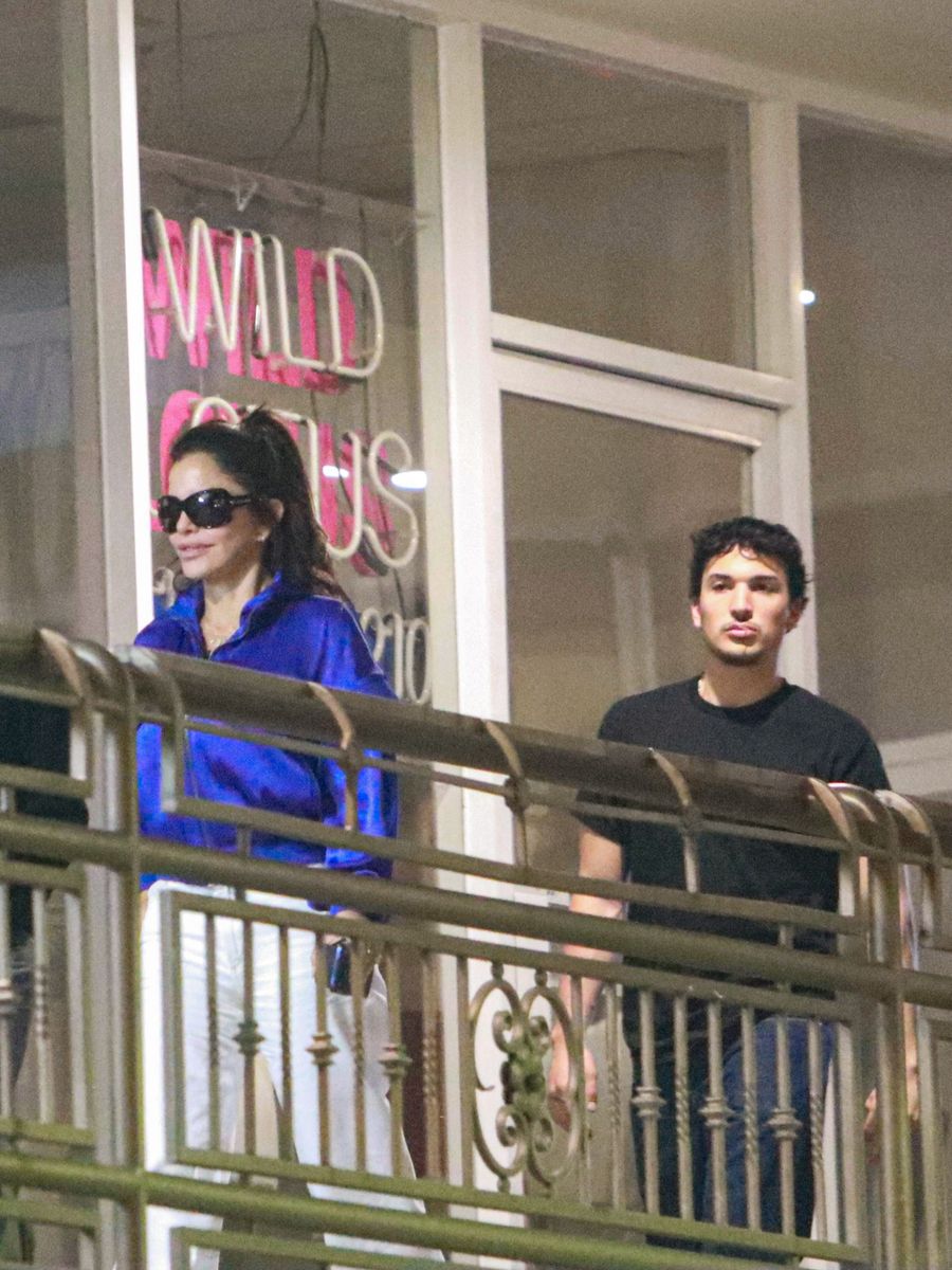 Lauren Sanchez Bezos was seen at Sushi Park, where she was joined by her son Nikko González and her ex Tony González