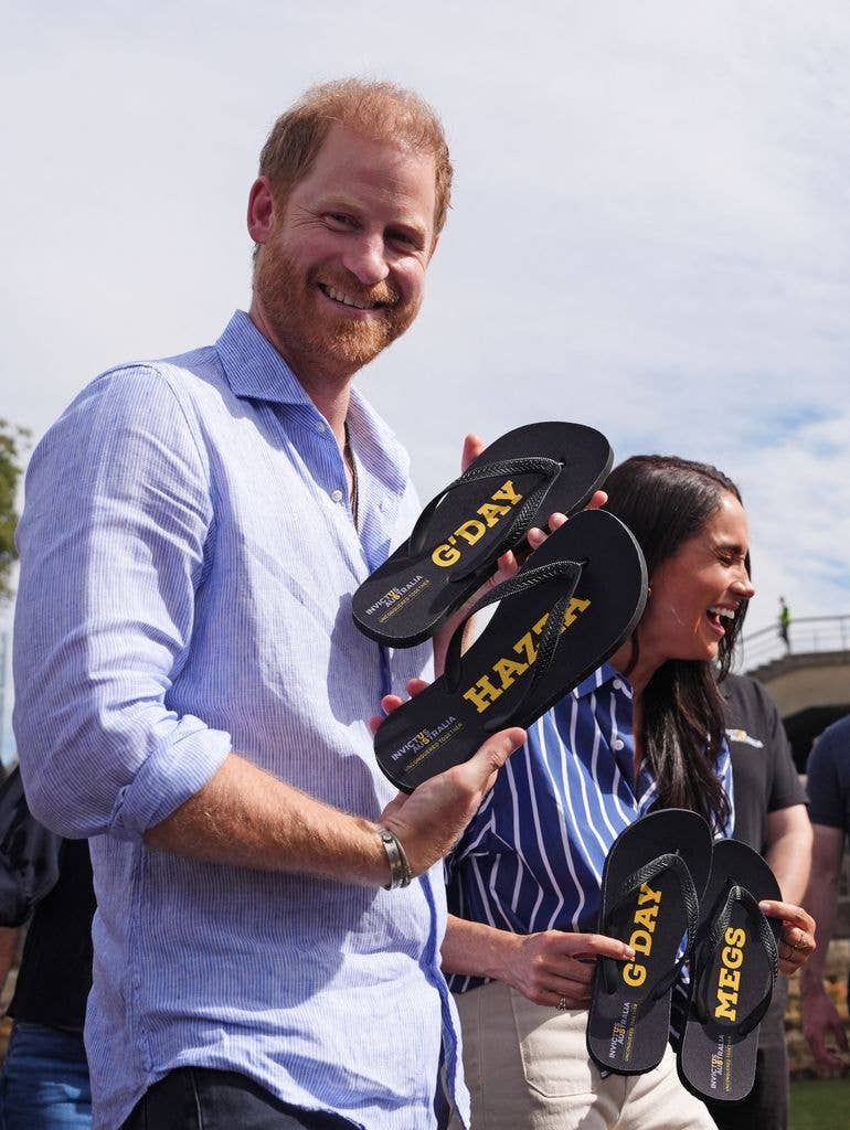 prince harry flip flops