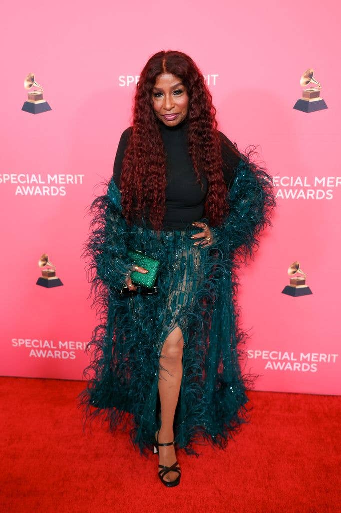 photo of chaka khan in green skirt grammys 2026