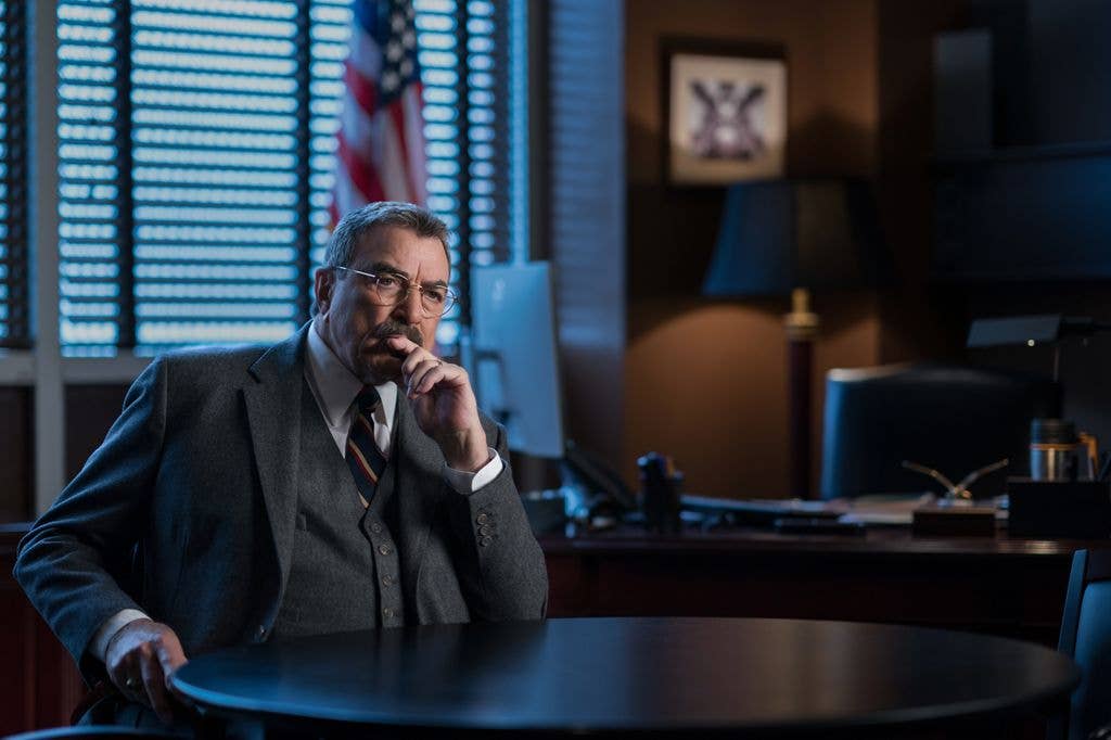 "End of Tour" -- It's all hands on deck for the Reagan family, as they race to stop deadly mayhem in the city when the gangs of New York unite together to demand amnesty for the release of their imprisoned members and those awaiting trial, in the historic series finale episode of BLUE BLOODS, Friday on the CBS Television Network, and streaming on Paramount+ 