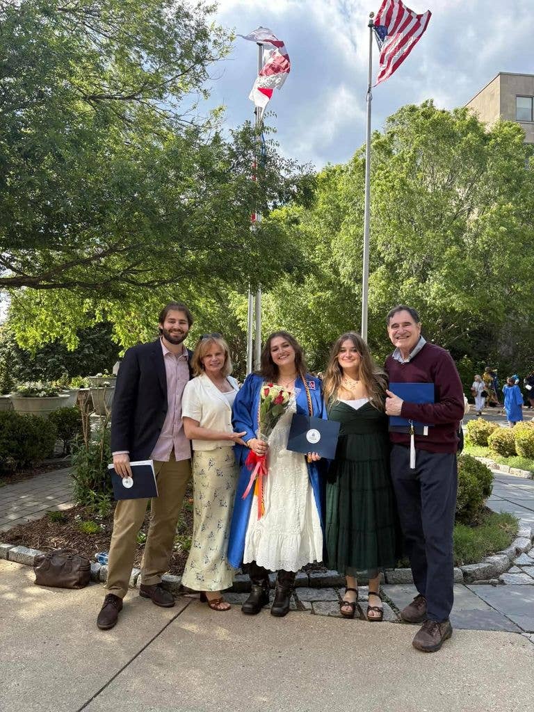 photo of richard kind and family at daughter skyler graduation