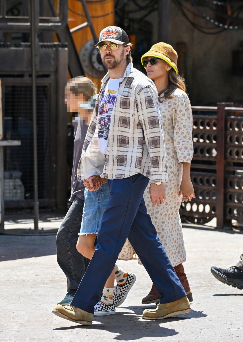 Ryan was quite the dotting dad as he held his daughter's hand nearly the entire day, as they walked from ride to ride. 