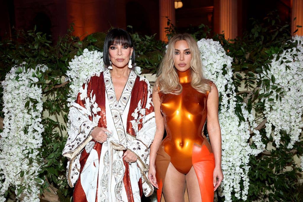 (L-R) Kris Jenner and Kim Kardashian at the Met gala