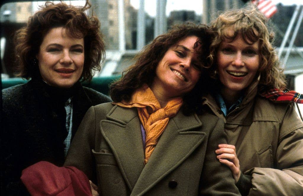 Barbara with Dianne Wiest and Mia Farrow in a scene from Hannah And Her Sisters