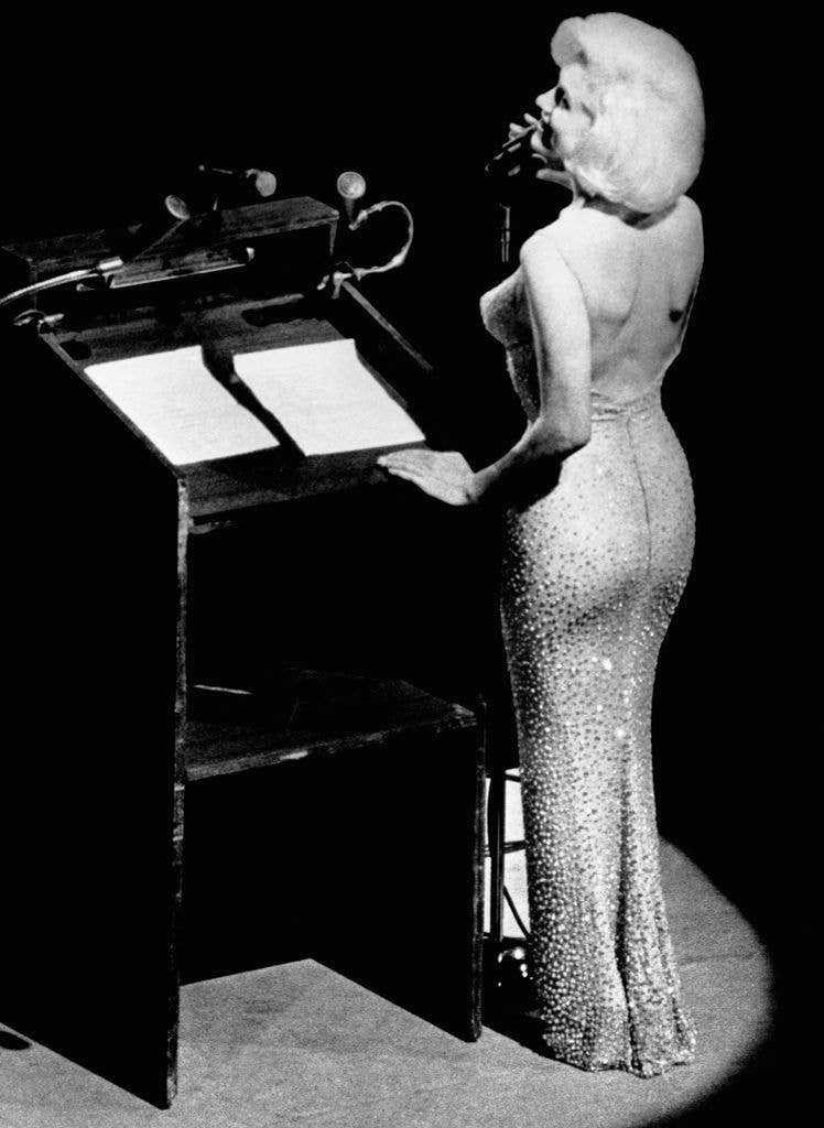 photo of marilyn monroe sparkly dress 1962