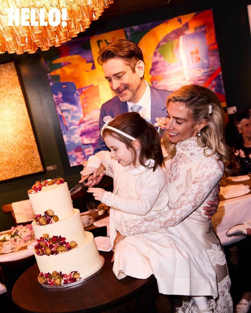 Lisa Dwan seen cutting the cake with her daughter