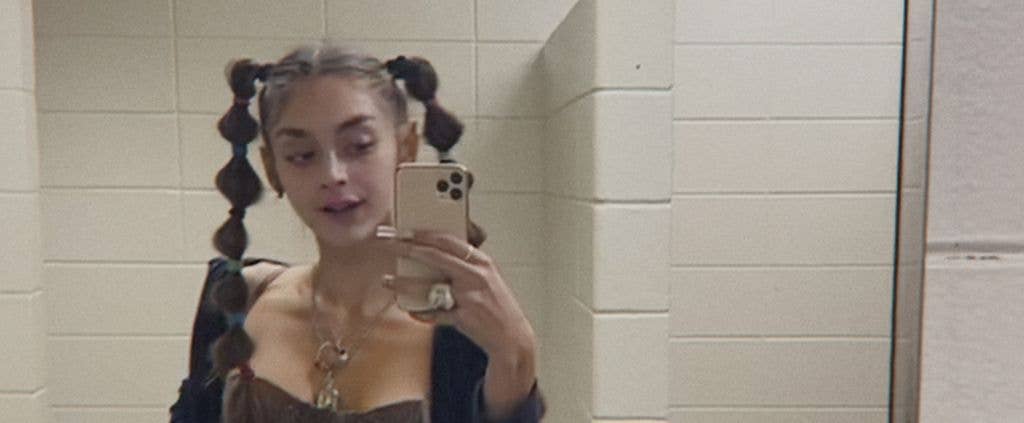 Mackenzie posing for a selife