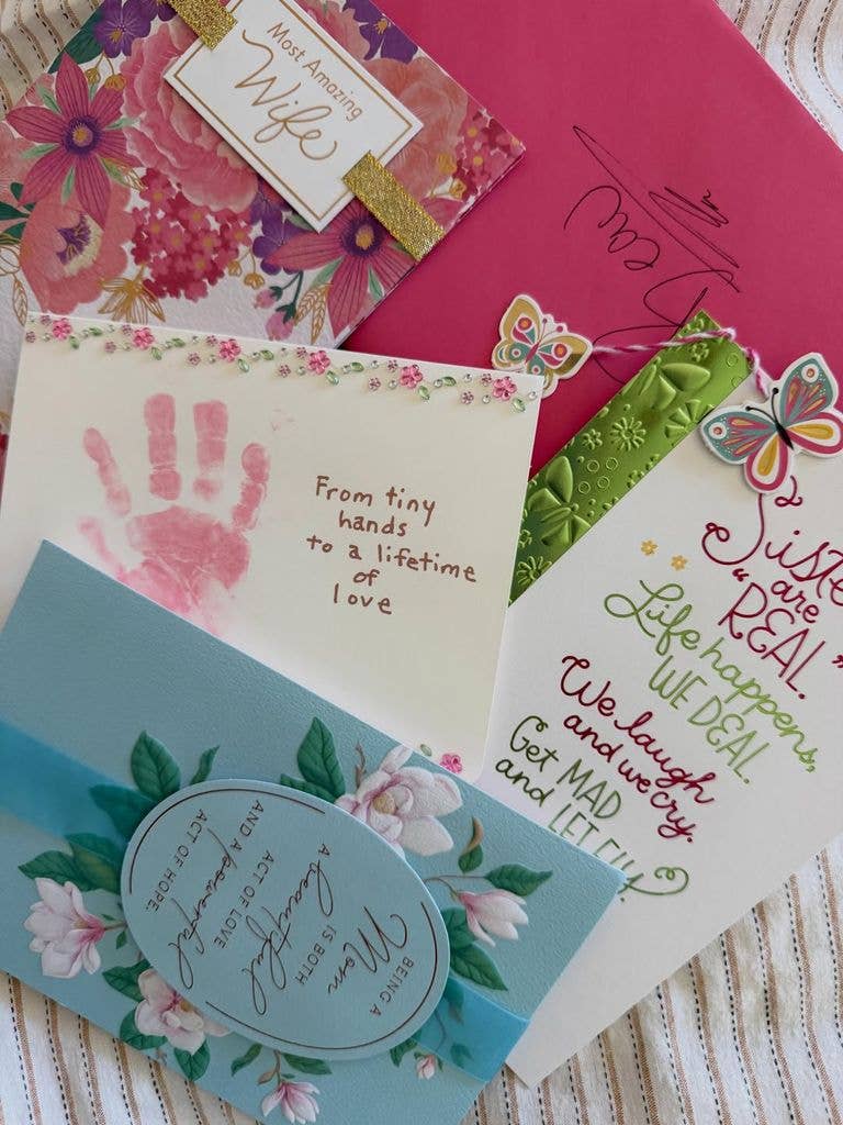 hailee steinfeld mothers day cards