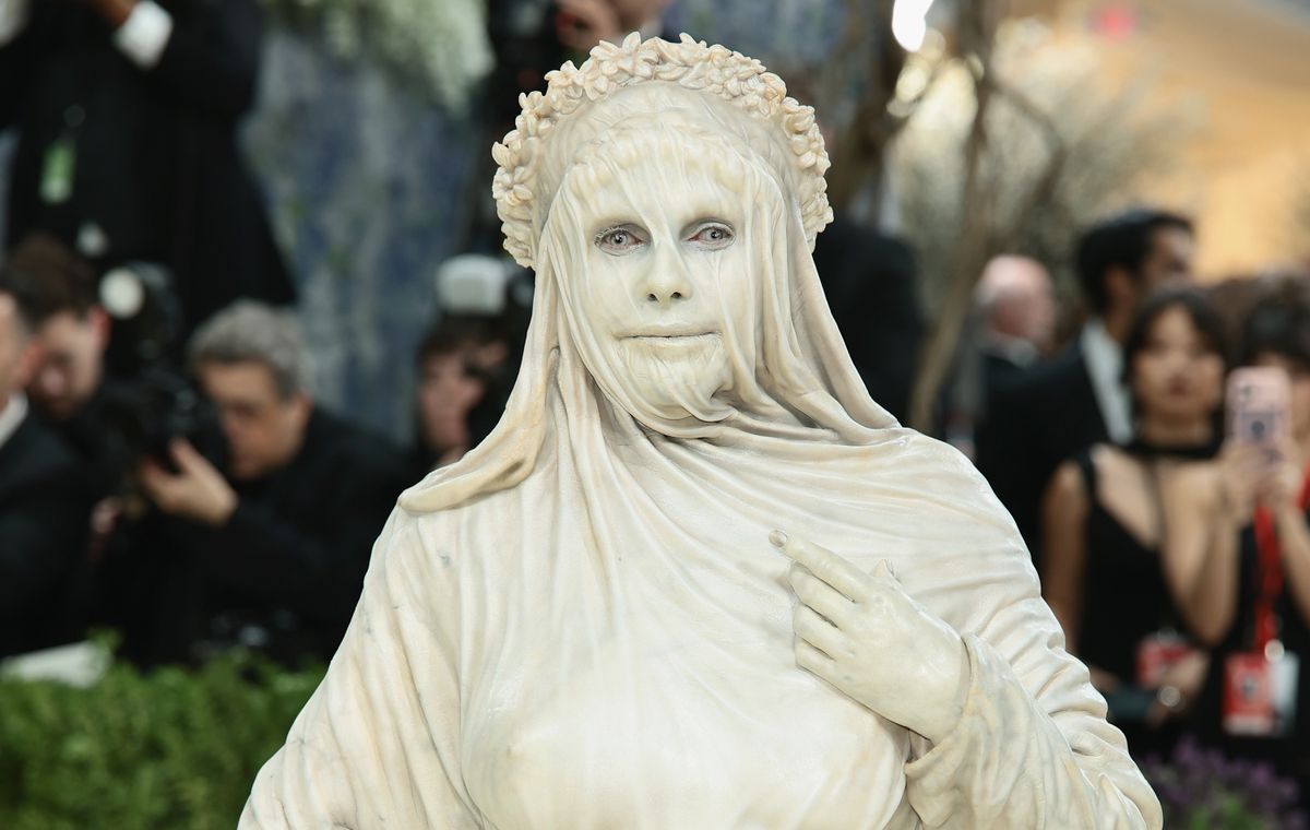 Heidi Klum was a living marble sculpture at this year's Met Gala